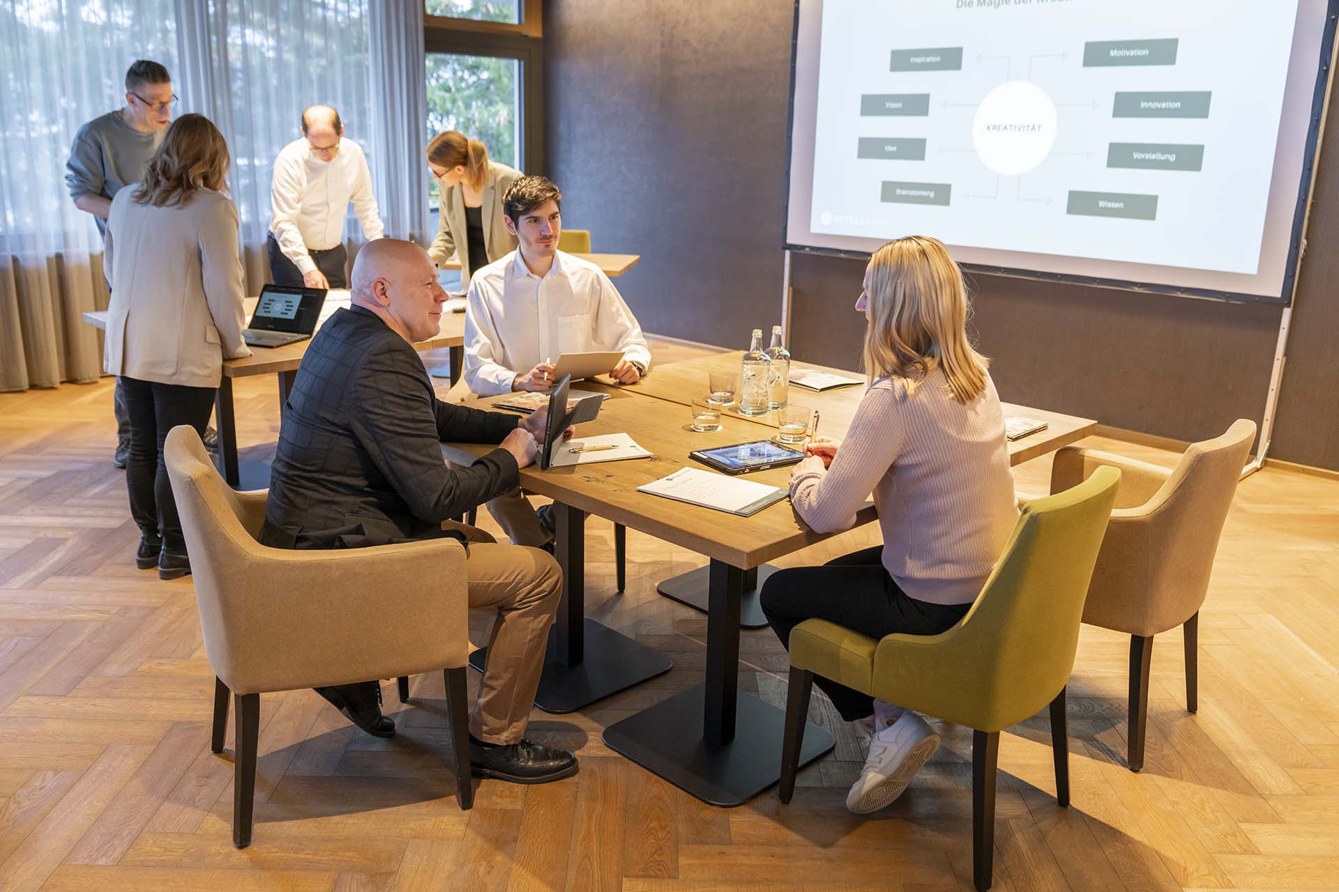 Teambesprechung im Seminarraum im Hotel Krone